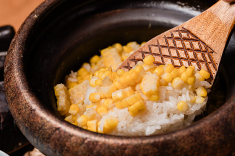 6月：玉米炊飯